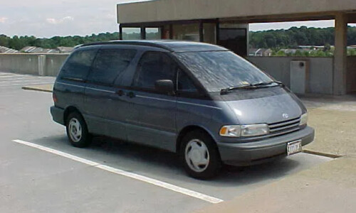 Toyota Previa #1