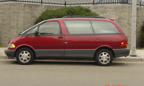 Toyota Previa #4