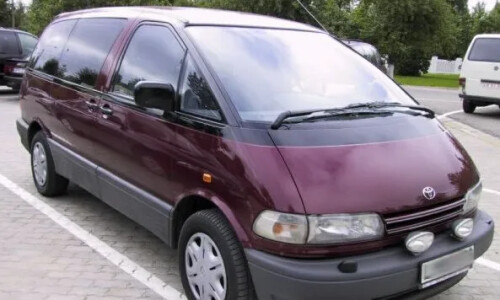 Toyota Previa #14