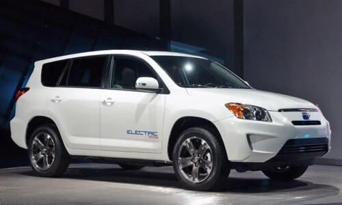 Toyota RAV4 EV #2