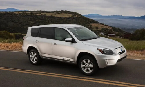 Toyota RAV4 EV #12
