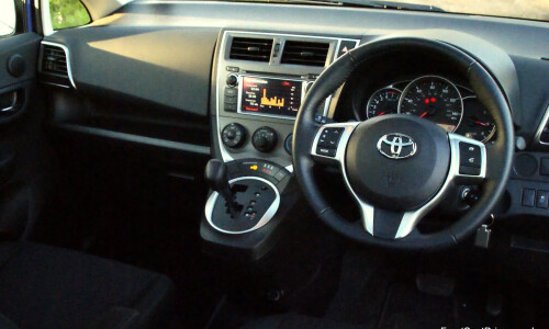 Toyota Verso #10