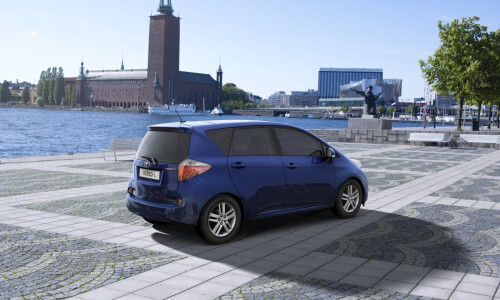 Toyota Verso S #18