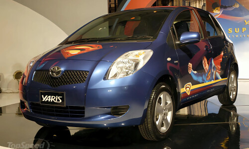 Toyota Yaris Edition S #16