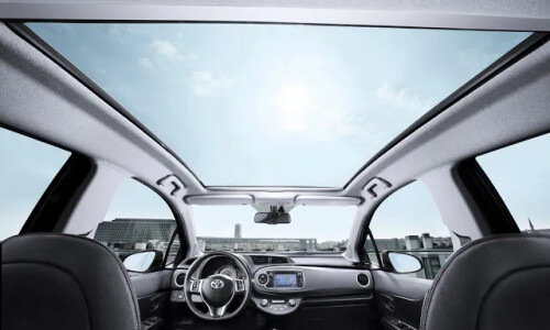 Toyota Yaris Style #5