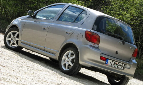 Toyota Yaris TS II #8