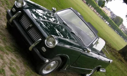 Triumph Herald 1200 Convertible #4