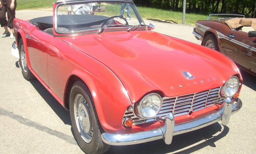 Triumph TR4 #9