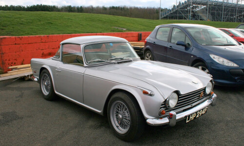 Triumph TR5 #9