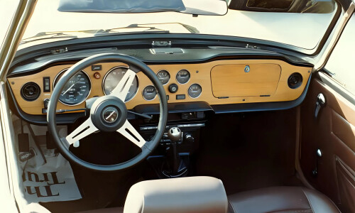 Triumph TR6 #17