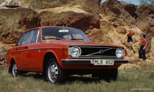 Volvo 144 #12