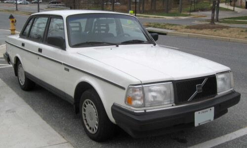 Volvo 240 #1