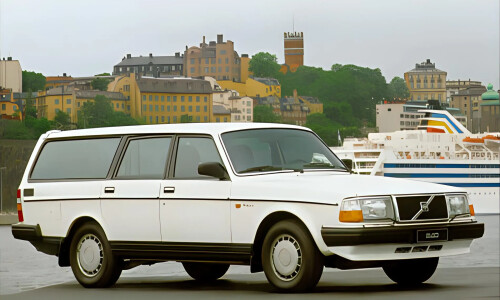 Volvo 240 #13