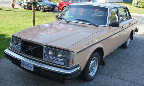 Volvo 240 #17
