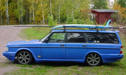 Volvo 245 #9
