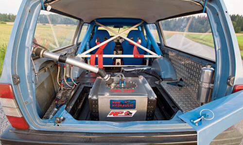 Volvo 245 #10