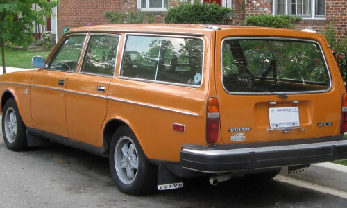 Volvo 245 #14