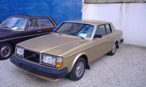 Volvo 262C #7