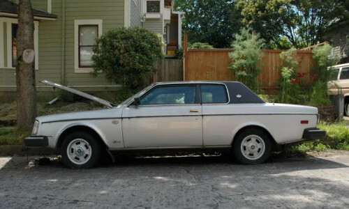 Volvo 262C #8