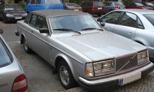 Volvo 262C #15