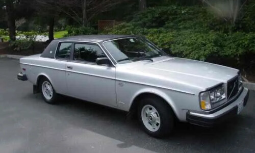 Volvo 262C #16