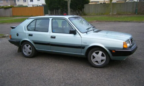 Volvo 340 #8