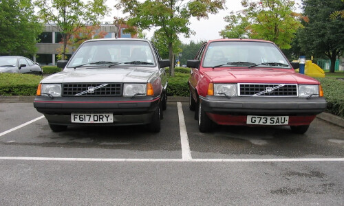 Volvo 340 #11