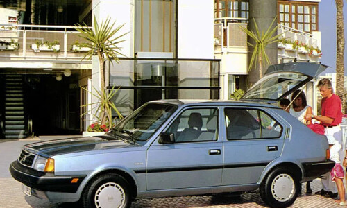 Volvo 340 #13