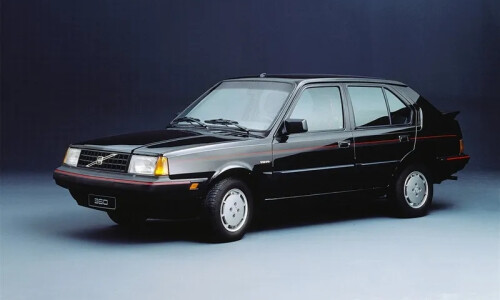 Volvo 360 #11