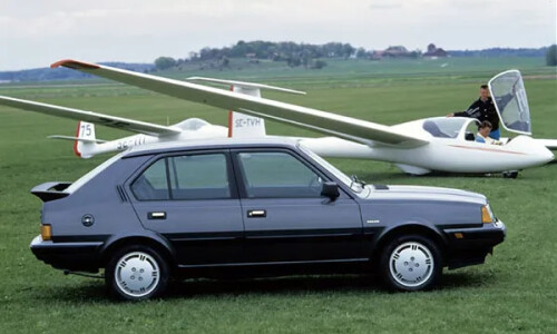 Volvo 360 #15