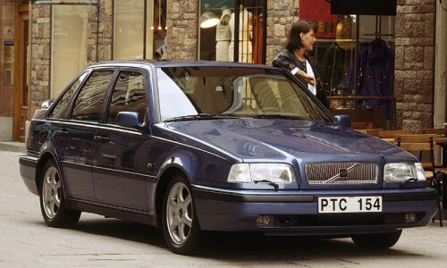 Volvo 440 #16