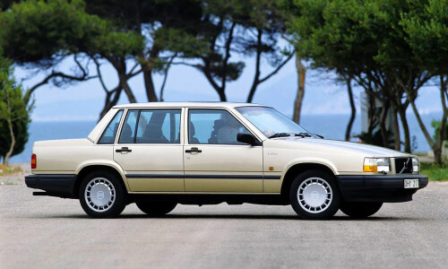 Volvo 740 #9