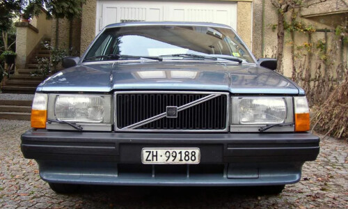 Volvo 740 #11