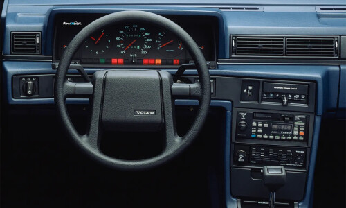 Volvo 760 #16