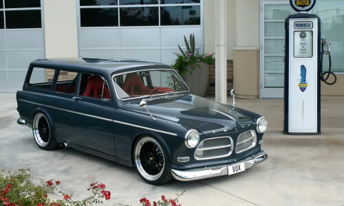 Volvo Amazon #2