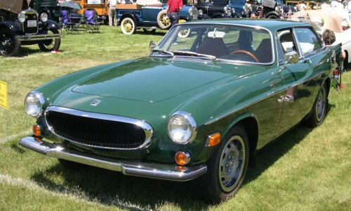 Volvo P 1800 ES #2