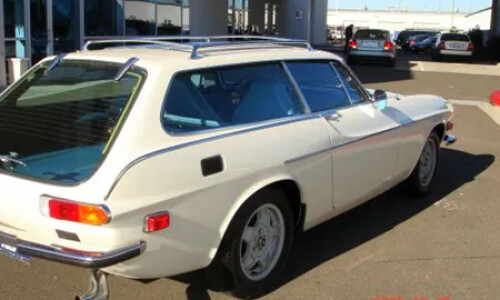 Volvo P 1800 ES #7