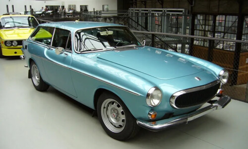 Volvo P 1800 ES #15