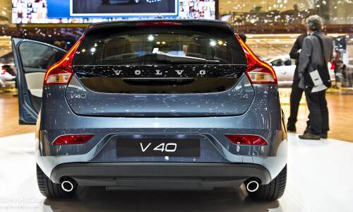Volvo V40 #1