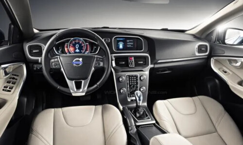 Volvo V40 #6