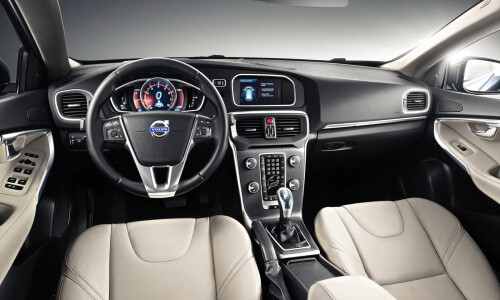 Volvo V40 D2 #7