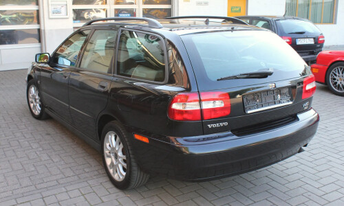 Volvo V40 X-Sight #2