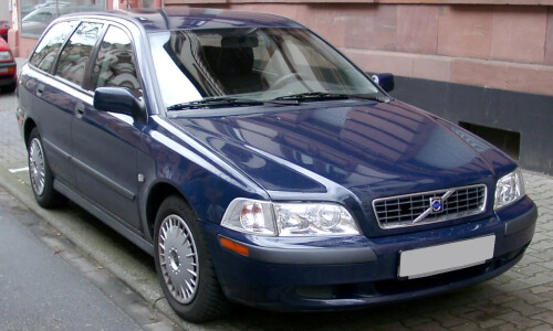 Volvo V40 X-Sight #3