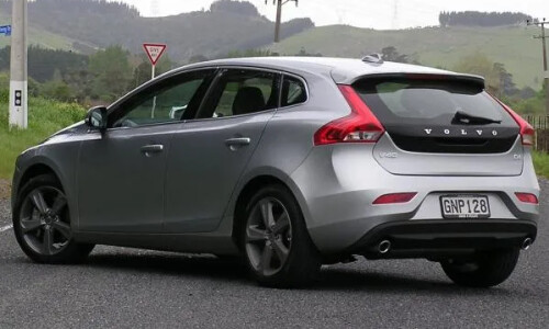 Volvo V40 X-Sight #8