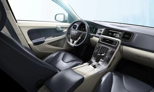 Volvo V60 #7