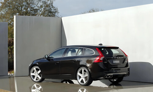 Volvo V60 #16