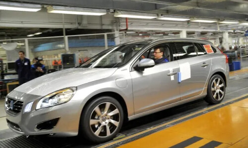 Volvo V60 Diesel Hybrid #1