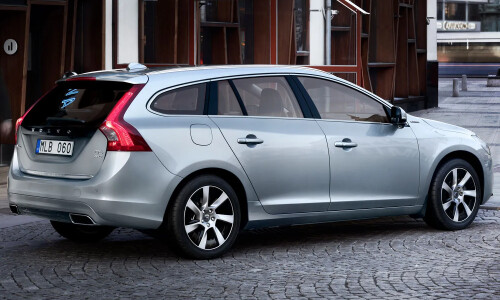 Volvo V60 Diesel Hybrid #15