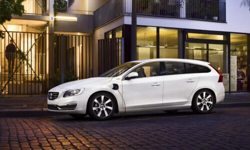 Volvo V60 Diesel Hybrid #16