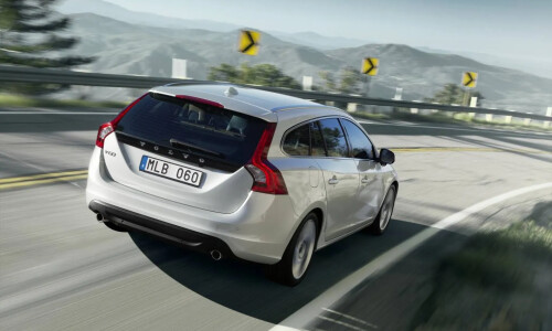 Volvo V60 Plug-in-Hybrid #14